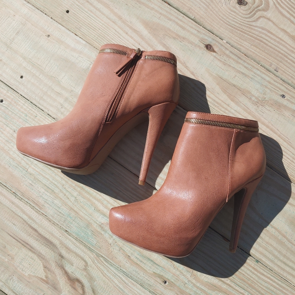 Zigi Soho Heel Boot